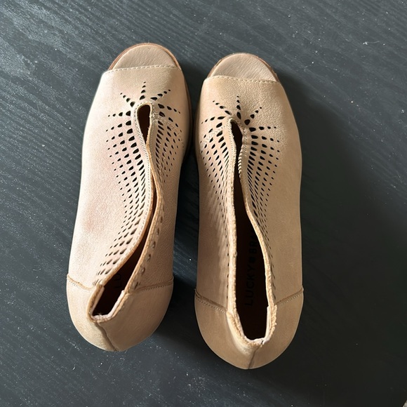 Lucky brand heels - Picture 4 of 7